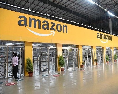 AMAZON WORKERS RAISE CONCERNS OVER HEALTH CONDITIONS