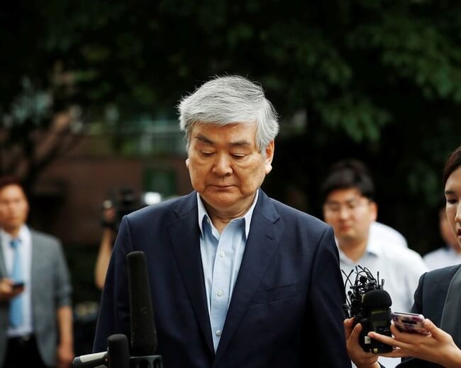 KOREAN AIR CHAIRMAN DRAGS COMPANY NAME TO IGNOMINY WITH EMBEZZLEMENT
