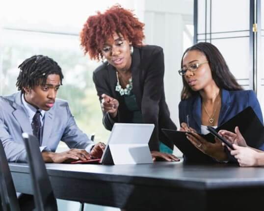 NEW YORK BANS THE PRACTICE OF BANNING EMPLOYEES FROM WORK DUE TO HAIRSTYLES