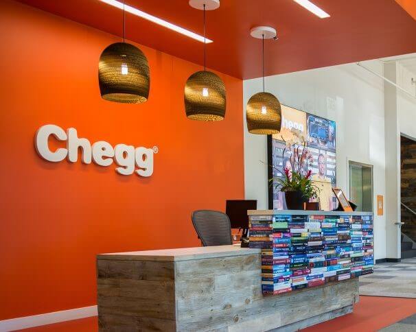 CHEGG ANNOUNCES STOCK-BASED STUDENT LOAN REIMBURSEMENT