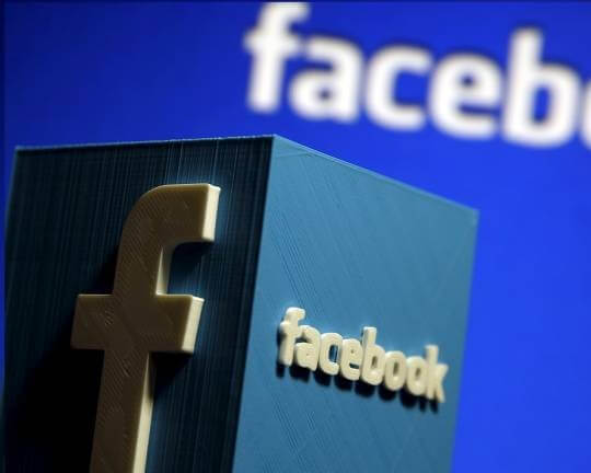 FACEBOOK USERS UNHAPPY WITH NEWSFEED