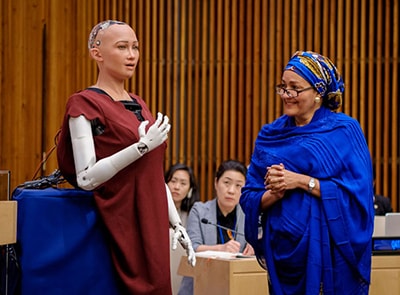 MEET SOPHIA, THE FIRST ROBOT TO HAVE SAUDI CITIZENSHIP