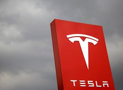 FORMER EMPLOYEE BASHES TESLA, CALLS IT “HOT-BED FOR RACISM”