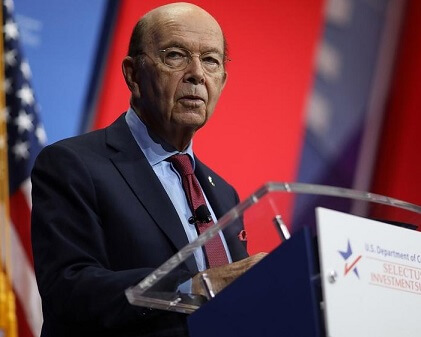 U.S. COMMERCE SECRETARY URGES UNPAID FEDERAL WORKERS TO GET A LOAN
