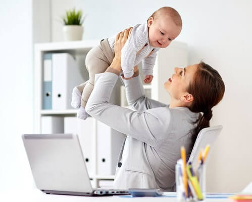 THE U.S. EMPLOYERS ADOPT BABIES-AT-WORK POLICY  
