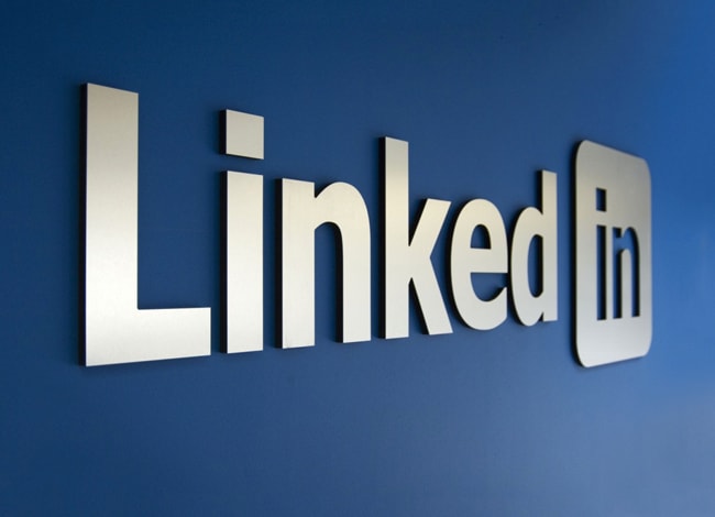 US judge rules in favor of Analytics Startup Scraping Linkedin Data